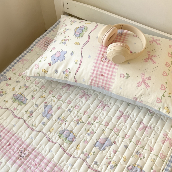 91家纺网 家纺一手货源 找家纺 Sweet dreams甜梦 2025新款全棉卡通小清新棉垫子床垫旅行垫 花花小象