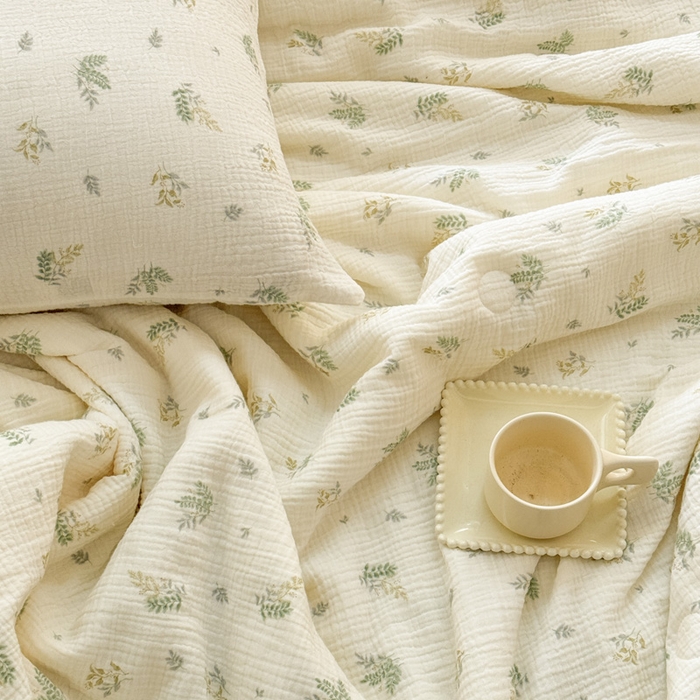 91家纺网 家纺一手货源 找家纺 木楌家居2025新款全棉皱皱纱花边款大豆夏被 云笙