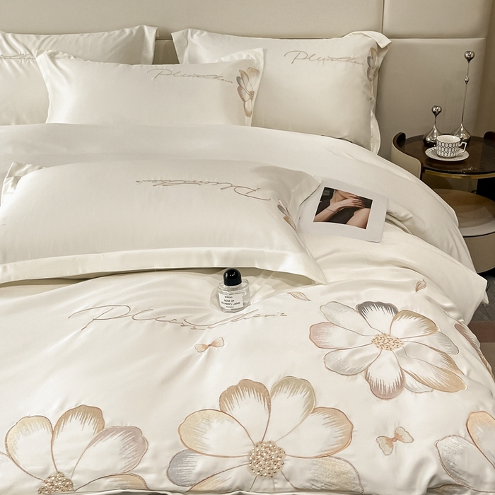 91家纺网 家纺一手货源 找家纺 金牛座家纺 2025新款重工刺绣亲肤棉四件套-赫本系列 赫本-奶白