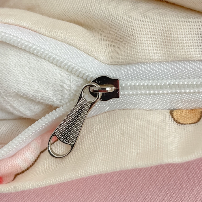 91家纺网 家纺一手货源 找家纺 桃子家居 2025新款A类纯棉有氧双层纱小清新可爱少女系列四件套 棉双层纱-萌萌日记