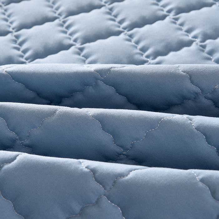 91家纺网 家纺一手货源 找家纺 艾兜坊  2025新款A类原棉床褥垫 莫兰迪-普鲁士蓝