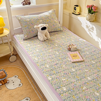 罗亿家纺  2025新款宿舍款-水洗棉夹棉床盖 丝带飞飞兔