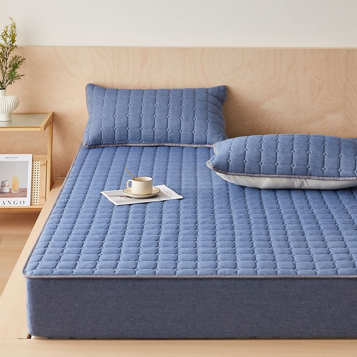 91家纺网 家纺一手货源 找家纺 暖季家纺 2025新款水洗棉夹棉床笠无印风棉花款 棉花床笠蓝