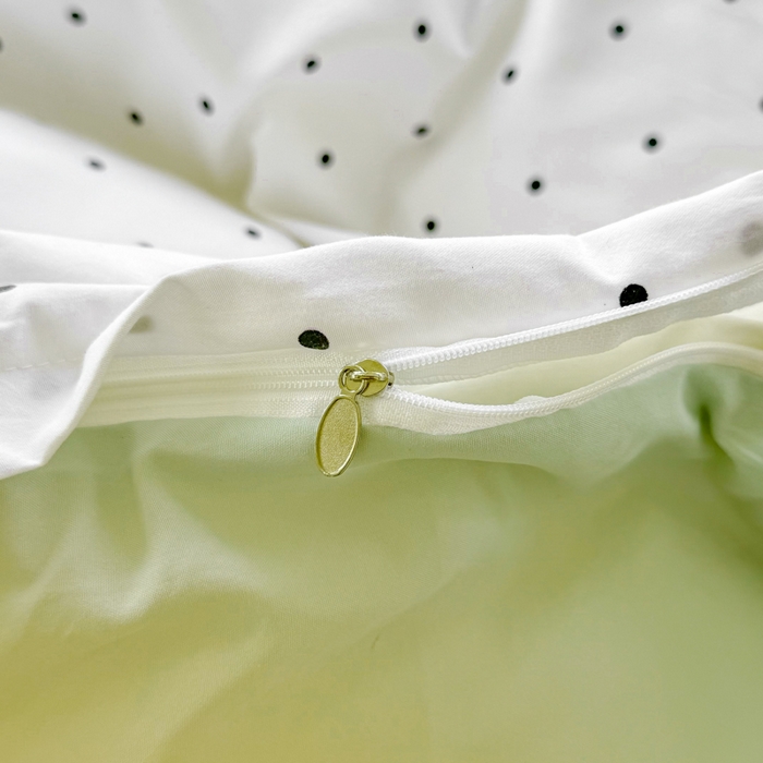 91家纺网 家纺一手货源 找家纺 上尚居 2025新款云朵棉卡通毛巾绣四件套 波点猫-米白