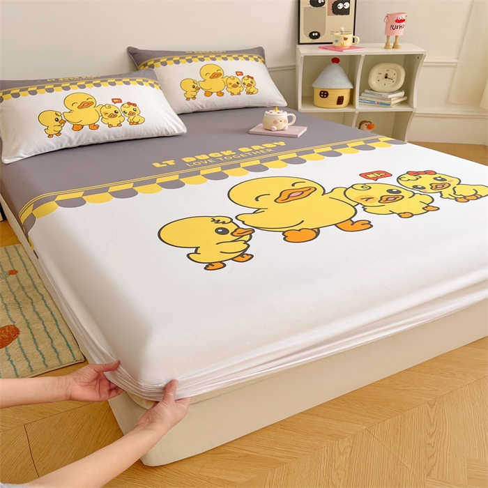91家纺网 家纺一手货源 找家纺 梦舒羽 2025新款正版全棉床笠卡通床笠罩全包席梦思床垫保护罩 萌鸭一族-白