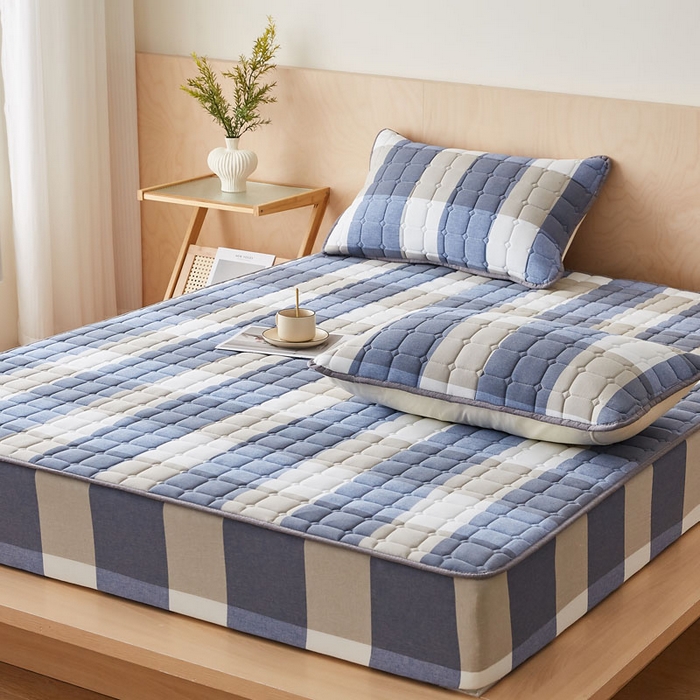 91家纺网 家纺一手货源 找家纺 暖季家纺 2025新款水洗棉夹棉床笠无印风棉花款 棉花床笠蓝大格