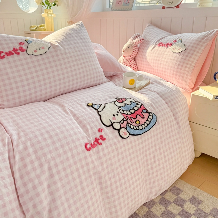 91家纺网 家纺一手货源 找家纺 上尚居 2025新款云朵棉卡通毛巾绣四件套 蛋糕狗