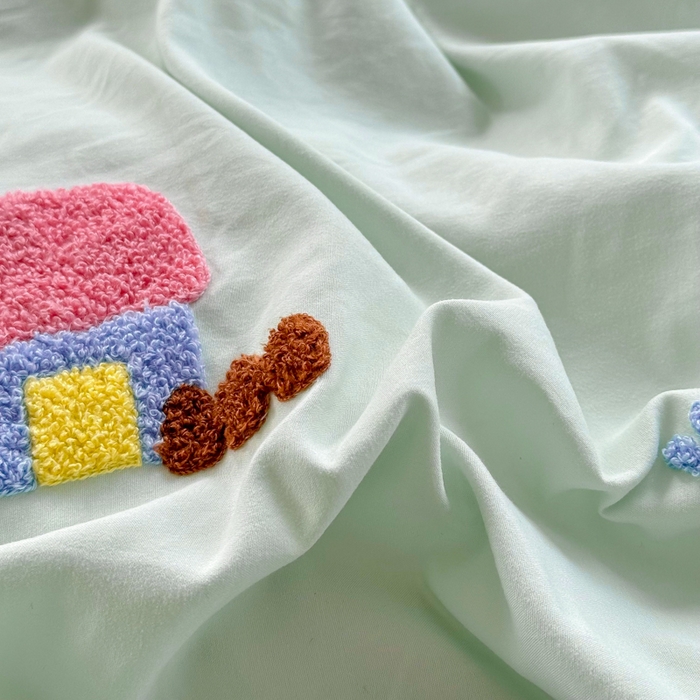 91家纺网 家纺一手货源 找家纺 上尚居 2025新款云朵棉卡通毛巾绣四件套 多彩乐园