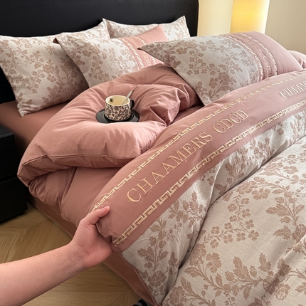 91家纺网 家纺一手货源 找家纺 （总）水云缦 2025新款全棉三层纱色织大提花四件套绣花拼接款