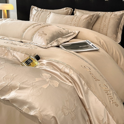 91家纺网 家纺一手货源 找家纺 （总）金牛座家纺 2025新款金丝提花亲肤棉刺绣拼接四件套