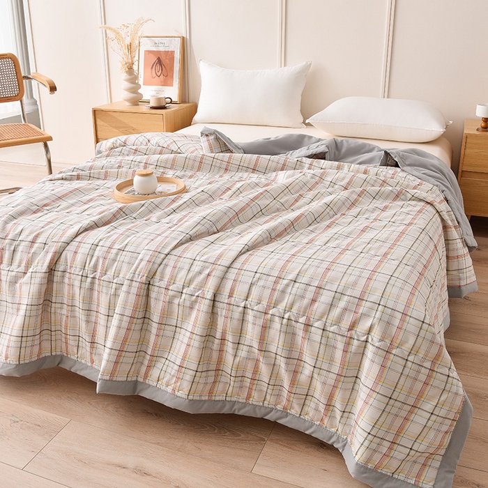 91家纺网 家纺一手货源 找家纺 艾兜坊  2025新款亲肤原棉夏被 1米白粉格