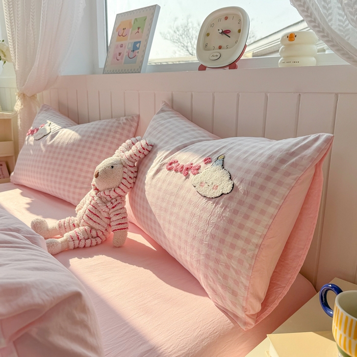 91家纺网 家纺一手货源 找家纺 上尚居 2025新款云朵棉卡通毛巾绣四件套 蛋糕狗