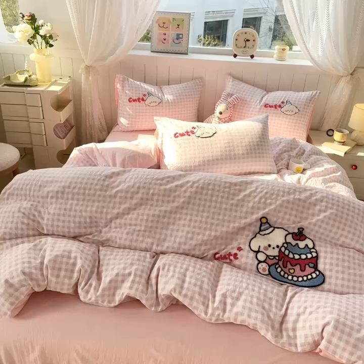 91家纺网 家纺一手货源 找家纺 上尚居 2025新款云朵棉卡通毛巾绣四件套 蛋糕狗