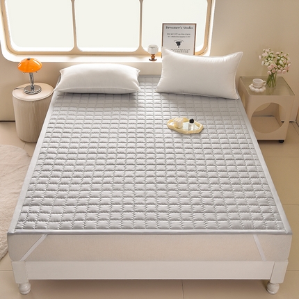 91家纺网 家纺一手货源 找家纺 （总）艾兜坊  2025新款A类原棉床褥垫