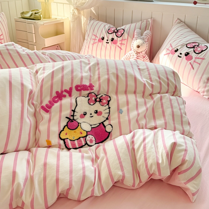 91家纺网 家纺一手货源 找家纺 上尚居 2025新款云朵棉卡通毛巾绣四件套 蛋糕KT