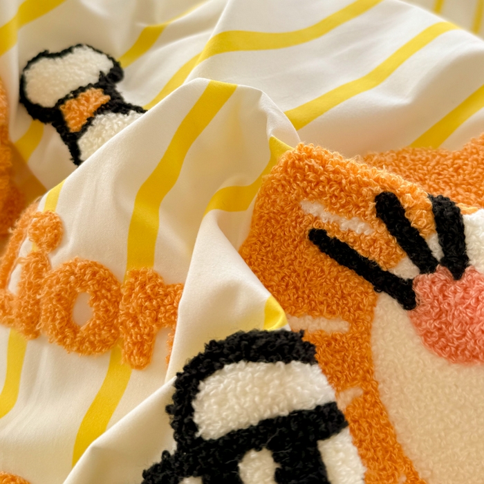 91家纺网 家纺一手货源 找家纺 上尚居 2025新款云朵棉卡通毛巾绣四件套 小狮子