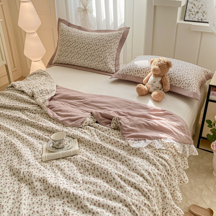 91家纺网 家纺一手货源 找家纺 尊妙被业 2025新款针织棉花边夏被春秋被 简一