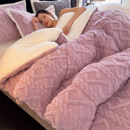 91家纺网 家纺一手货源 找家纺 （总）买家秀 爆款不断货A类羊羔绒被子被芯牛奶绒被子被芯春秋被秋冬被塔芙绒被子被芯雪花绒被子北极绒冬被