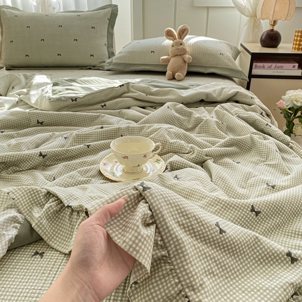 91家纺网 家纺一手货源 找家纺 （总）尊妙被业 2025新款针织棉花边夏被春秋被