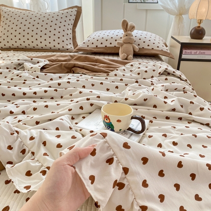 91家纺网 家纺一手货源 找家纺 （总）尊妙被业 2025新款针织棉花边夏被春秋被