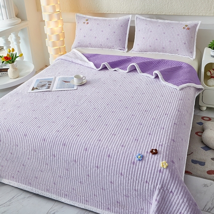 91家纺网 家纺一手货源 找家纺 买家秀 爆款不断货A类母婴级纯色床盖三件套牛奶绒床盖三件套珊瑚绒床盖三件套雪花绒床盖三件套牛奶绒床单 牛奶绒圆点爱心-浅紫