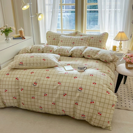 91家纺网 家纺一手货源 找家纺 禧缘家纺   2025新款全棉印花花边夹棉床裙式床笠四件套系列 浪漫樱桃