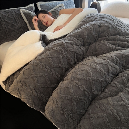 91家纺网 家纺一手货源 找家纺 （总）买家秀 爆款不断货A类羊羔绒被子被芯牛奶绒被子被芯春秋被秋冬被塔芙绒被子被芯雪花绒被子北极绒冬被