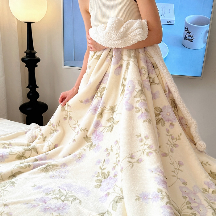 91家纺网 家纺一手货源 找家纺 （买家秀 爆款 不断货）A类母婴级婴童毯子牛奶绒毛毯牛奶绒毯子午睡毯珊瑚绒毛毯子羊羔绒毛毯羊羔绒毯子 花满城米