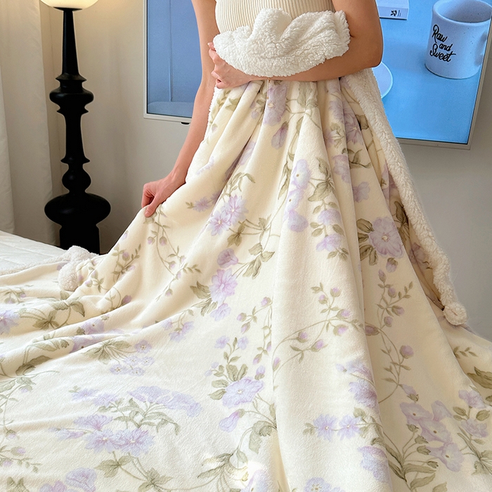 91家纺网 家纺一手货源 找家纺 （买家秀 爆款 不断货）A类母婴级婴童毯子牛奶绒毛毯牛奶绒毯子午睡毯珊瑚绒毛毯子羊羔绒毛毯羊羔绒毯子 花满城米