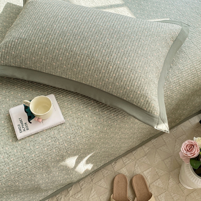 91家纺网 家纺一手货源 找家纺 尊妙被业 2025新款针织棉直边床盖三件套 茶里