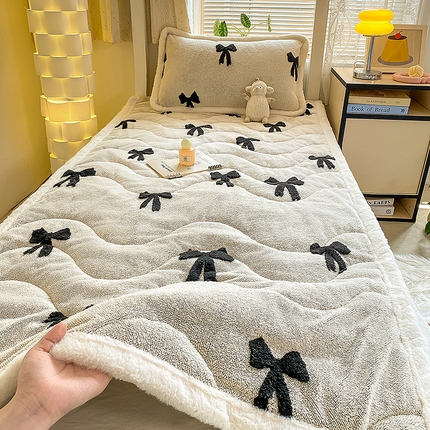 91家纺网 家纺一手货源 找家纺 （总）（买家秀 爆款不断货）A类母婴级毛巾绣牛奶绒床垫子刺绣牛奶绒床护垫床褥子雪花绒毛巾绣床垫床褥-学生款