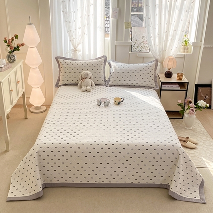 91家纺网 家纺一手货源 找家纺 尊妙被业 2025新款针织棉直边床盖三件套 入野