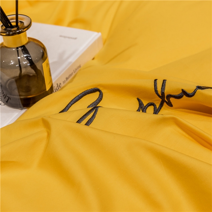 91家纺网 家纺一手货源 找家纺 （买家秀 爆款花型不断货）纯棉四件套纯棉全棉四件套长绒棉刺绣四件套长绒棉四件套贡缎四件套轻奢四件套 姜黄