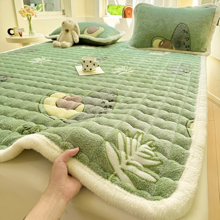 91家纺网 家纺一手货源 找家纺 （总）（买家秀 爆款花色不断货）A类母婴级牛奶绒床垫子雪花绒床垫子牛奶绒雪花绒床护垫子牛奶绒床褥子-大床款