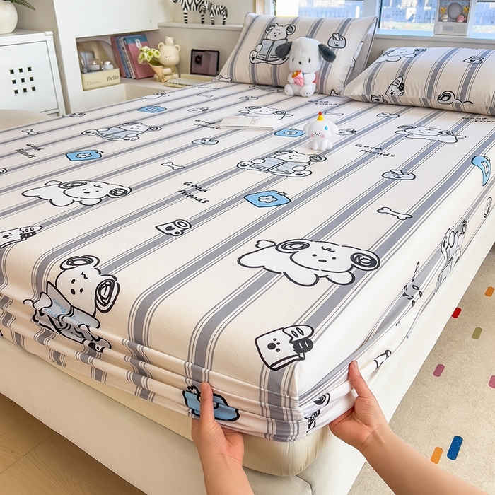 91家纺网 家纺一手货源 找家纺 摩妮卡 2025新款A类裸睡级全棉印花床笠系列 奶狗呼呼