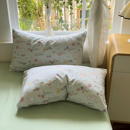 91家纺网 家纺一手货源 找家纺 （总）芷凡家纺 2025新款水洗棉印花纯色格子条纹单枕套