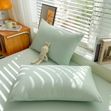 91家纺网 家纺一手货源 找家纺 （总）芷凡家纺 2025新款水洗棉印花纯色格子条纹单枕套