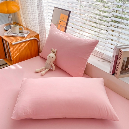 91家纺网 家纺一手货源 找家纺 （总）芷凡家纺 2025新款水洗棉印花纯色格子条纹单枕套