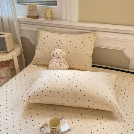 91家纺网 家纺一手货源 找家纺 （总）芷凡家纺 2025新款水洗棉印花纯色格子条纹单枕套