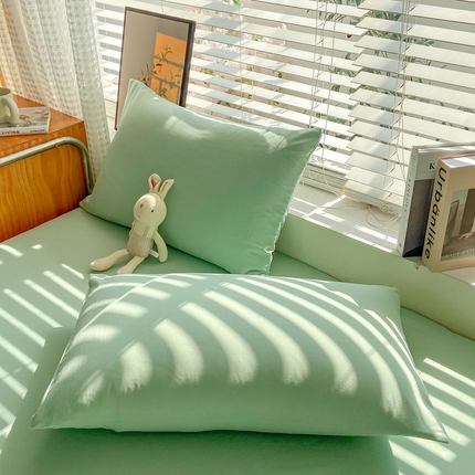 91家纺网 家纺一手货源 找家纺 （总）芷凡家纺 2025新款水洗棉印花纯色格子条纹单枕套