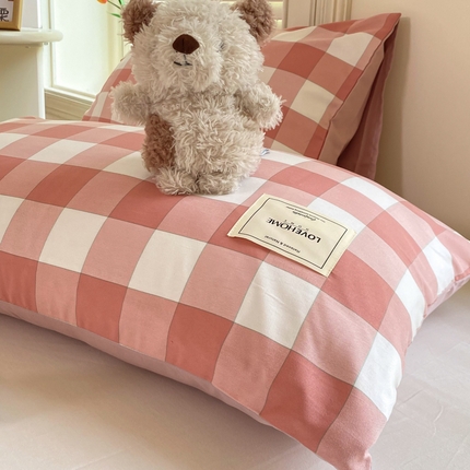 91家纺网 家纺一手货源 找家纺 （总）芷凡家纺 2025新款水洗棉印花纯色格子条纹单枕套