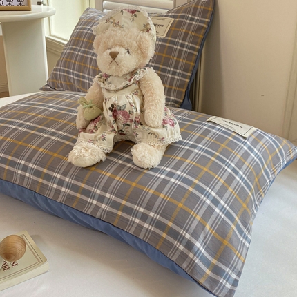 91家纺网 家纺一手货源 找家纺 （总）芷凡家纺 2025新款水洗棉印花纯色格子条纹单枕套