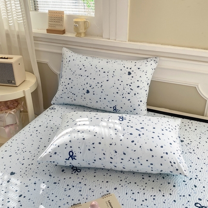 91家纺网 家纺一手货源 找家纺 （总）芷凡家纺 2025新款水洗棉印花纯色格子条纹单枕套