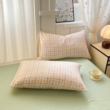 91家纺网 家纺一手货源 找家纺 （总）芷凡家纺 2025新款水洗棉印花纯色格子条纹单枕套