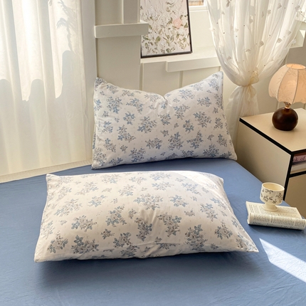 91家纺网 家纺一手货源 找家纺 （总）芷凡家纺 2025新款水洗棉印花纯色格子条纹单枕套