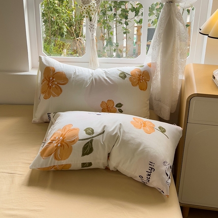 91家纺网 家纺一手货源 找家纺 （总）芷凡家纺 2025新款水洗棉印花纯色格子条纹单枕套