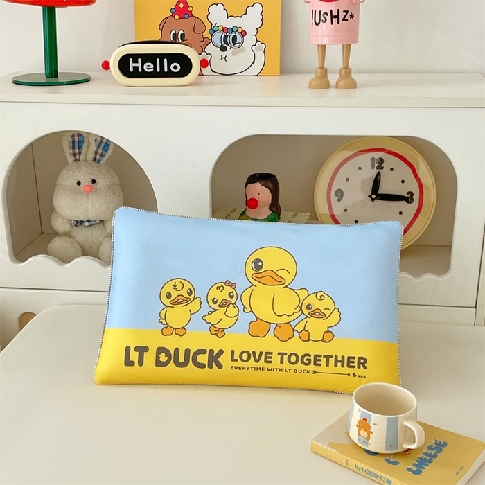 91家纺网 家纺一手货源 找家纺 梦舒羽 2025新款正版授权全棉枕套卡通枕芯套枕头内胆套儿童抱枕套 调皮鸭