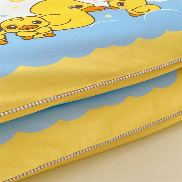 91家纺网 家纺一手货源 找家纺 梦舒羽 2025新款正版授权全棉枕套卡通枕芯套枕头内胆套儿童抱枕套 萌鸭派对