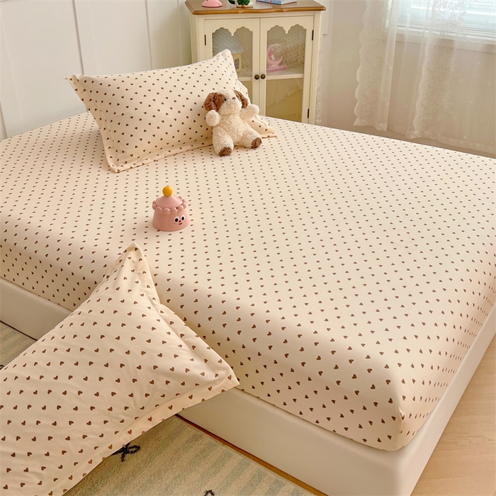 91家纺网 家纺一手货源 找家纺 圣比熊 2025新款针织棉双层纱床笠罩全包席梦思床垫保护罩 浪漫爱心