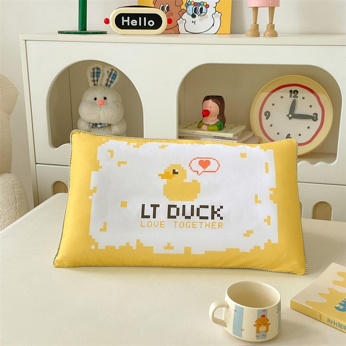 91家纺网 家纺一手货源 找家纺 梦舒羽 2025新款正版授权全棉枕套卡通枕芯套枕头内胆套儿童抱枕套 电玩鸭